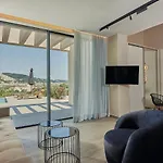 Althea Lavish Estate - & Villa