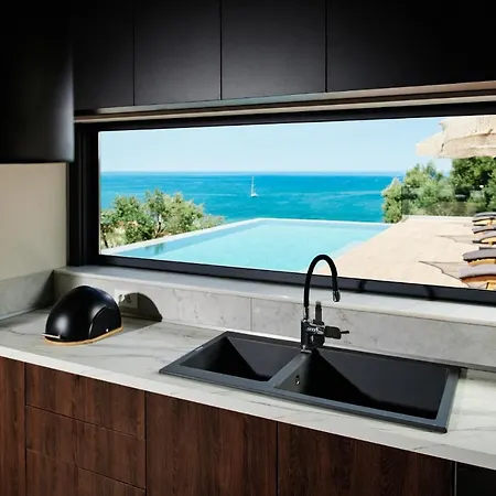 Althea Lavish Estate - & *