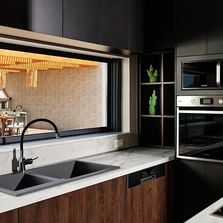 Βίλα Althea Lavish Estate - & *