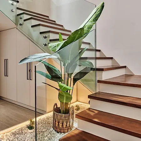 Althea Lavish Estate - &