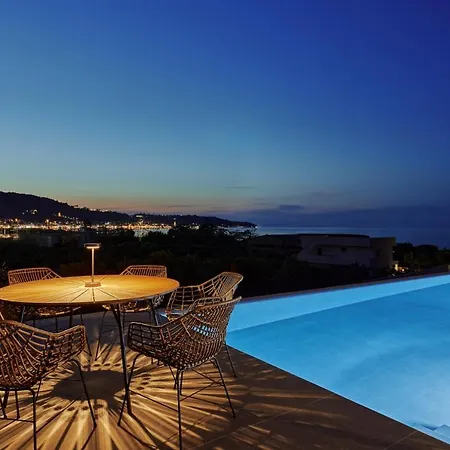 Althea Lavish Estate - & Villa *