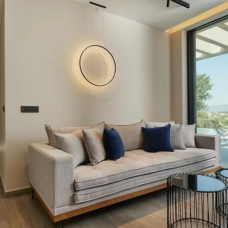 Βίλα Althea Lavish Estate - &