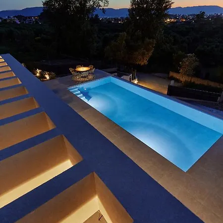 Althea Lavish Estate - & *