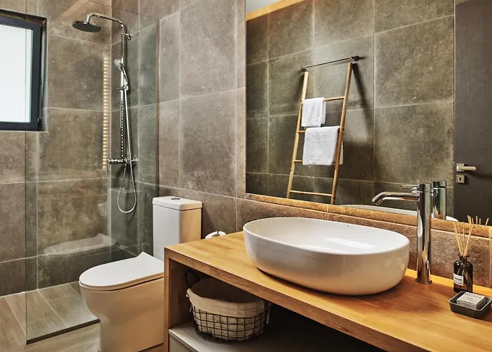 Villa Althea Lavish Estate - & *