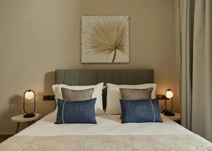 Althea Lavish Estate - & Villa