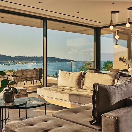 Althea Lavish Estate - & Vila