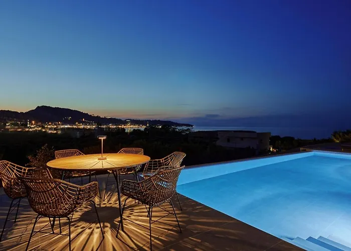Althea Lavish Estate - Villa&suite Villa *